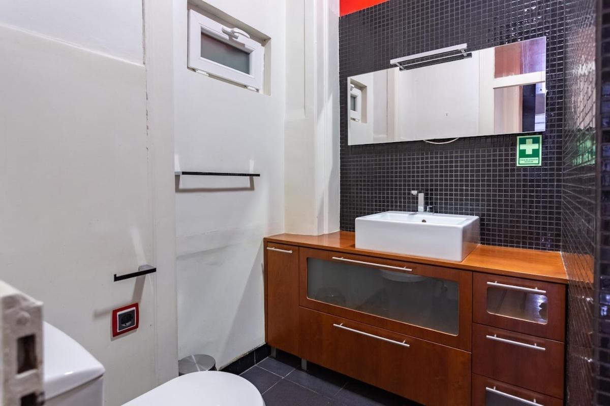 Bright 2 Bedroom Apt 100M From Av. Liberdade Lisboa 外观 照片